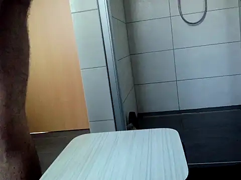 mopa81 online show from April 2026 05:52:01 PM