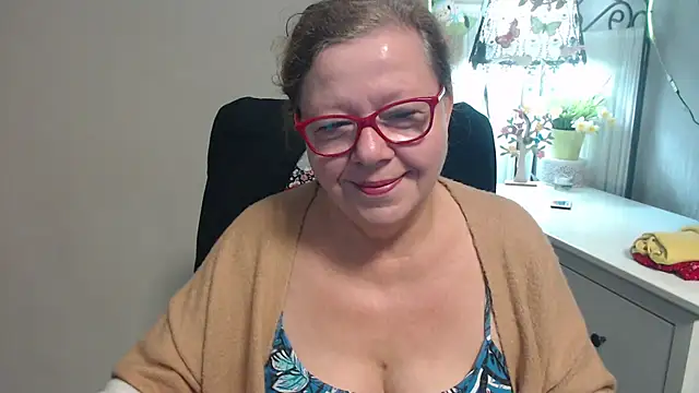 Snapshot of Adelewildx chatting on September 2025 03:34:02 AM Adelewildx online show from September 2025 03:34:02 AM