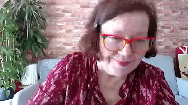 Adelewildx online show from April 2026 09:05:02 AM