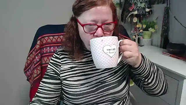 Adelewildx online show from December 2025 03:41:01 AM