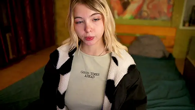 Allison Cuty online show from October 2025 09:05:01 PM