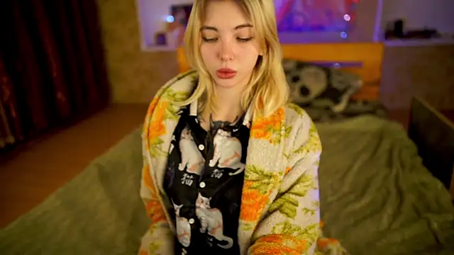 Allison Cuty online show from February 2025 03:08:01 AM