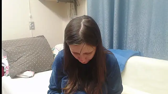 Snapshot of alisacucumber chatting on January 2025 07:21:01 PM alisacucumber online show from January 2025 07:21:01 PM