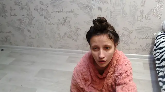 Snapshot of alisacucumber chatting on December 2025 09:58:01 AM alisacucumber online show from December 2025 09:58:01 AM