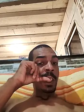 Snapshot of Latrel01 chatting on November 2025 12:48:02 AM Latrel01 online show from November 2025 12:48:02 AM