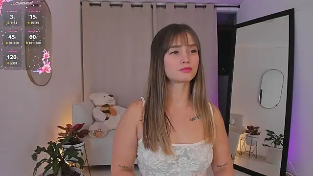 Snapshot of roxie_gates_ chatting on November 2025 10:54:01 PM roxie gates online show from November 2025 10:54:01 PM