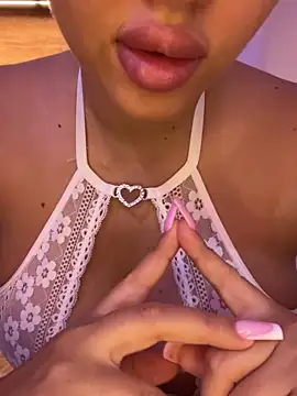 Liiaa online show from December 2025 07:29:02 PM