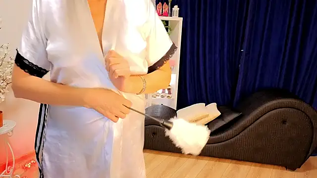 CaringSophie online show from February 2026 06:29:02 PM