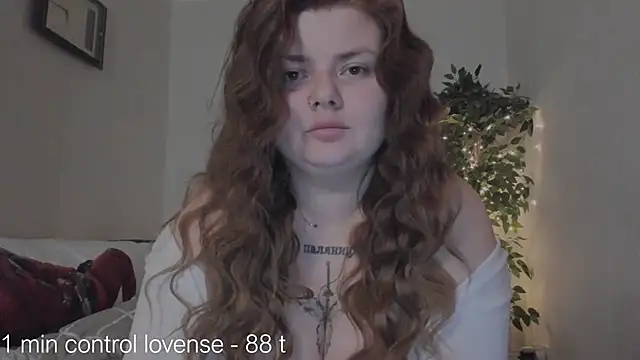 Snapshot of Eva_Shameless chatting on February 2025 02:49:01 PM Eva Shameless online show from February 2025 02:49:01 PM