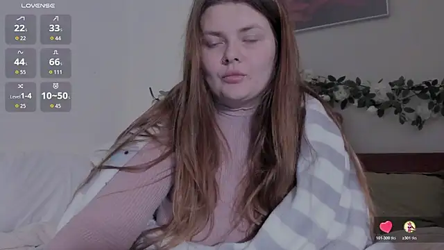 Snapshot of Eva_Shameless chatting on October 2025 01:00:02 PM Eva Shameless online show from October 2025 01:00:02 PM