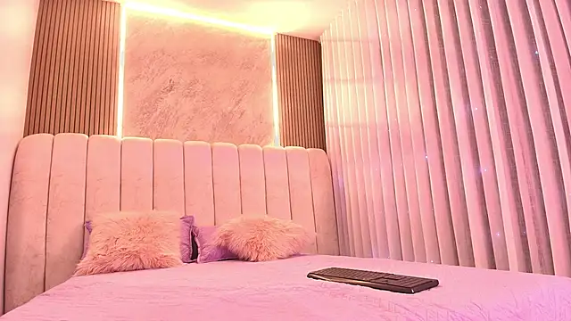 Snapshot of emyli_sw_ chatting on December 2025 03:05:02 AM emyli sw online show from December 2025 03:05:02 AM