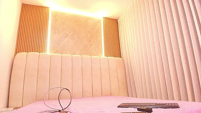 emyli sw  online show from April 2026 03:07:02 AM