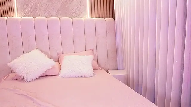 emyli sw  online show from March 2026 03:19:02 AM