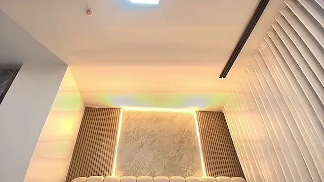 emyli sw  online show from February 2026 03:07:02 AM