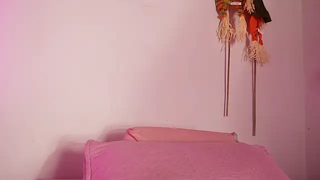 Snapshot of emyli_sw_ chatting on October 2025 03:06:01 AM emyli sw online show from October 2025 03:06:01 AM