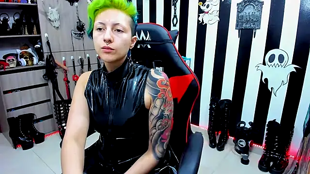 Mistress Yelena online show from December 2024 08:12:02 PM