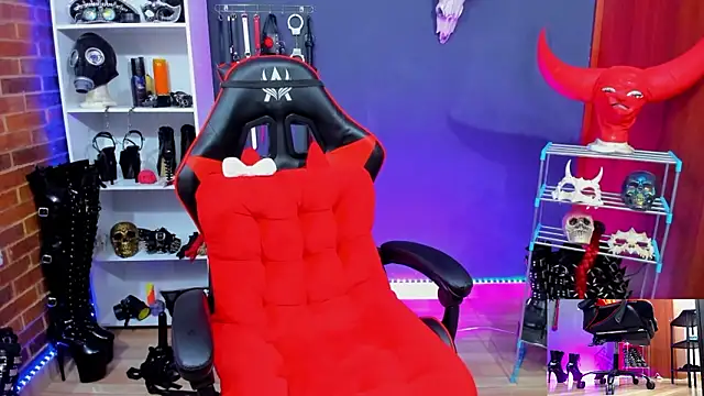 Mistress Yelena online show from March 2026 01:02:01 AM