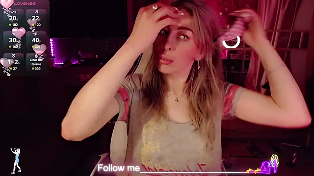 AnnieGOld  online show from March 2026 11:32:02 PM