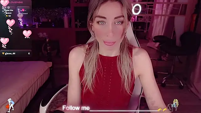 AnnieGOld  online show from March 2026 06:57:01 AM