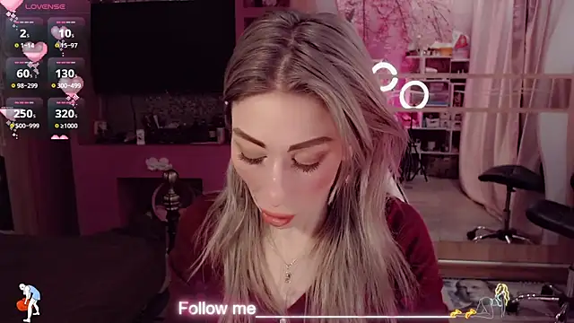 Snapshot of AnnieGOld_ chatting on February 2026 10:10:01 PM AnnieGOld online show from February 2026 10:10:01 PM