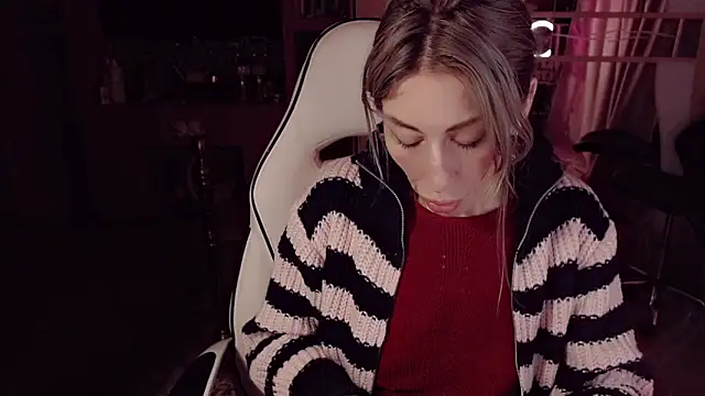 AnnieGOld  online show from March 2026 08:07:01 AM