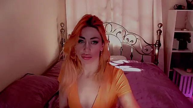 Snapshot of AnnieGOld_ chatting on December 2024 03:29:02 AM AnnieGOld  online show from December 2024 03:29:02 AM