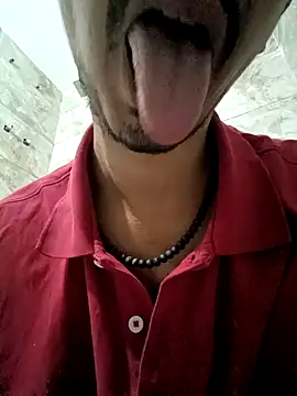 dreamtoungelick69 online show from November 2025 01:44:02 AM