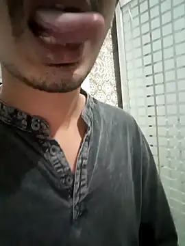 dreamtoungelick69 online show from March 2026 12:26:01 AM