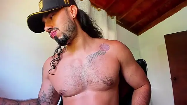 Snapshot of Baky_sexy chatting on September 2025 02:45:01 PM Baky sexy online show from September 2025 02:45:01 PM