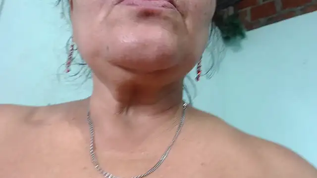 juanys asshot online show from September 2025 12:05:01 PM