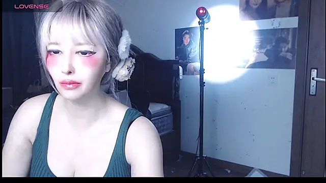 candy cola online show from November 2025 01:42:02 AM