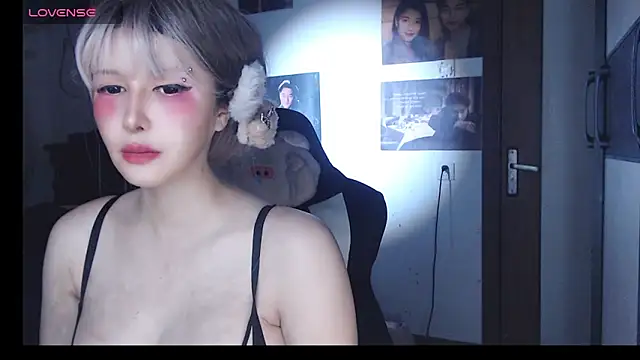 candy cola online show from November 2025 04:12:01 PM