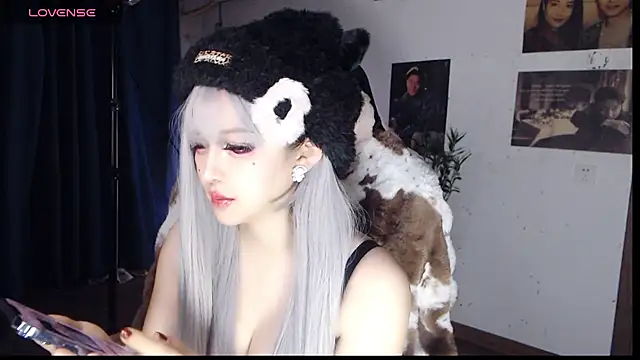 candy cola online show from November 2025 11:26:01 AM