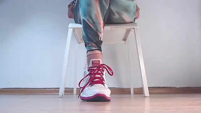 Snapshot of Foot_Goddes_ chatting on December 2024 11:13:01 AM Foot Goddes online show from December 2024 11:13:01 AM