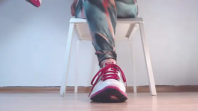 Snapshot of Foot_Goddes_ chatting on December 2024 07:04:01 AM Foot Goddes online show from December 2024 07:04:01 AM