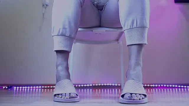 Snapshot of Foot_Goddes_ chatting on January 2025 10:10:01 AM Foot Goddes online show from January 2025 10:10:01 AM