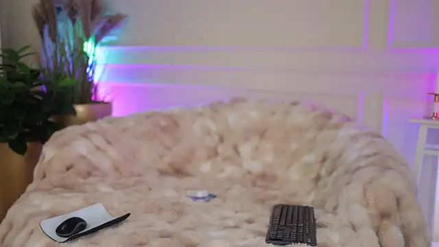 Anais Bloom online show from March 2026 08:26:02 PM