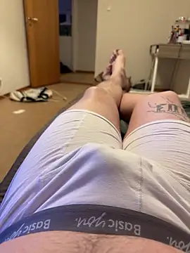 adam123456654321 online show from February 2009 11:09:03 PM