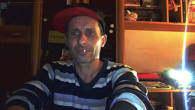 Snapshot of FireFox_Feel chatting on November 2025 07:29:02 PM FireFox Feel online show from November 2025 07:29:02 PM