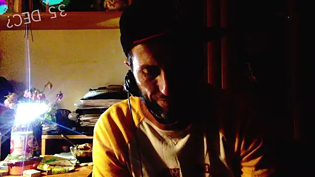 Snapshot of FireFox_Feel chatting on January 2025 06:25:01 AM FireFox Feel online show from January 2025 06:25:01 AM