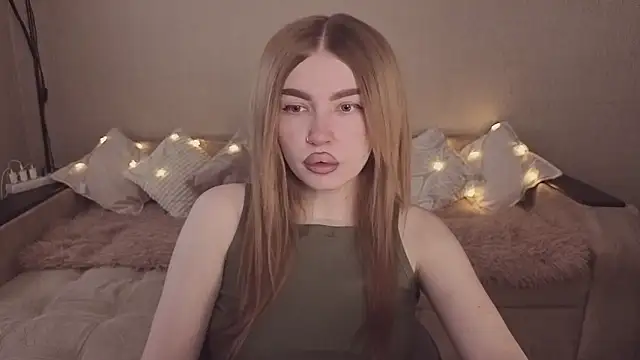 ViolettaLopez online show from April 2026 02:24:01 PM