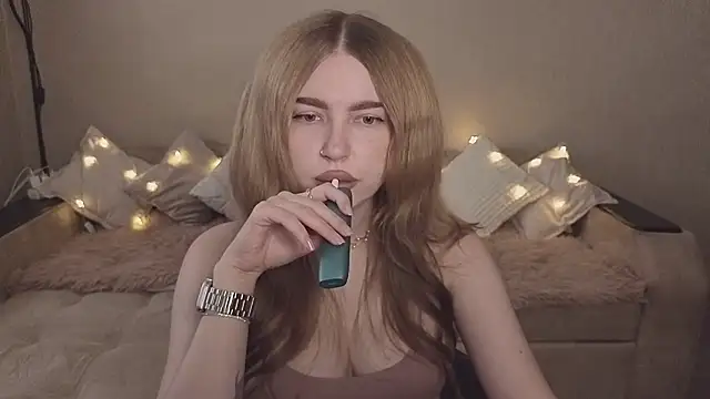 ViolettaLopez online show from November 2025 11:46:02 AM