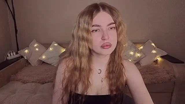 ViolettaLopez online show from April 2026 02:46:01 PM