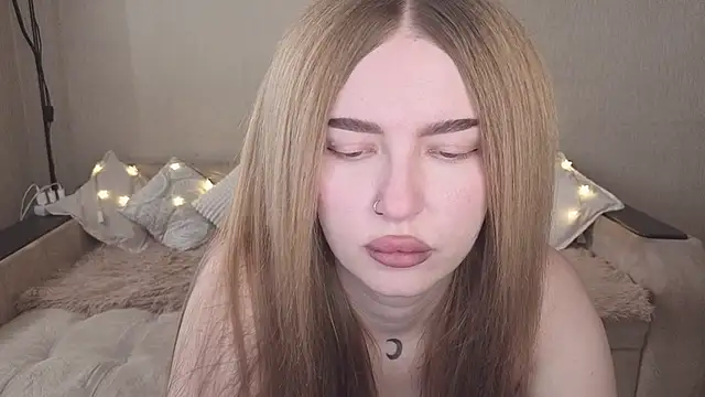 ViolettaLopez online show from November 2025 10:26:02 AM