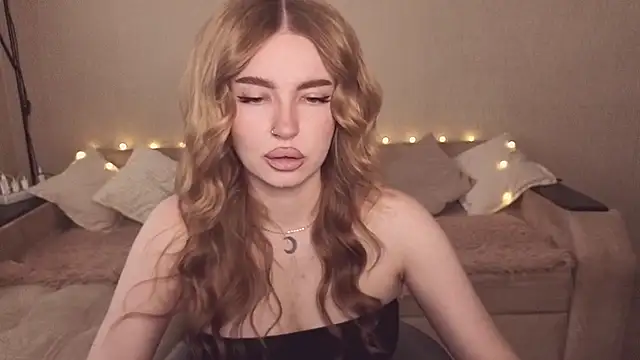 ViolettaLopez online show from July 2026 12:49:01 PM