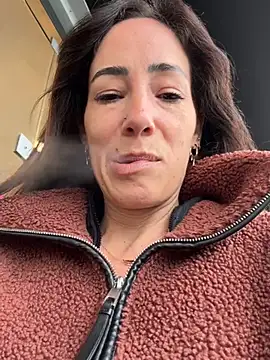 Snapshot of SweeetAlegra chatting on February 2025 10:33:02 AM SweeetAlegra online show from February 2025 10:33:02 AM