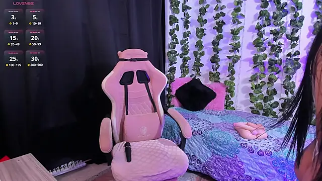 ashley morgan 18 online show from November 2025 02:37:01 AM