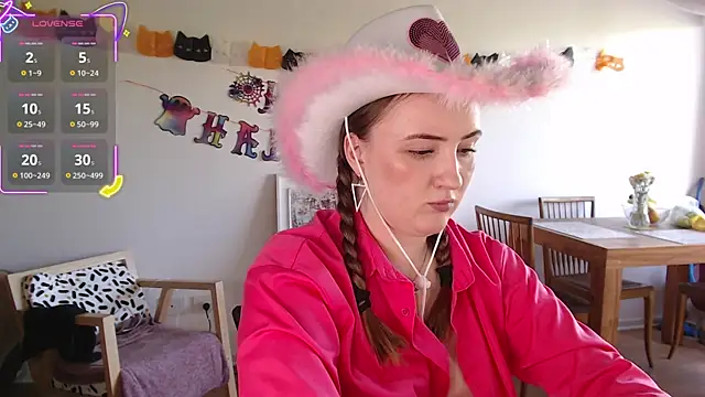 Black Eva  online show from October 2025 05:20:02 PM