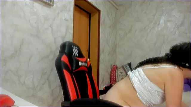 Snapshot of Cutie_orgasm chatting on October 2025 03:35:02 PM Cutie orgasm online show from October 2025 03:35:02 PM