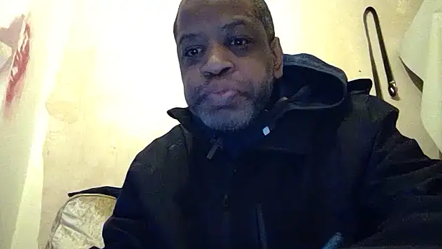 alfiebrown007 online show from March 2025 06:42:02 AM